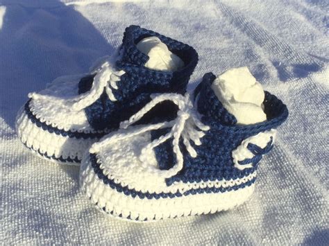 patroon adidas schoentjes haken|Haakpatroon Babyschoentjes, GRATIS Patroon, Diagram en .